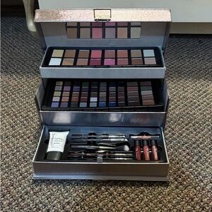 Ulta Beauty Eyeshadow Palette with Pinks, Browns, and Creams